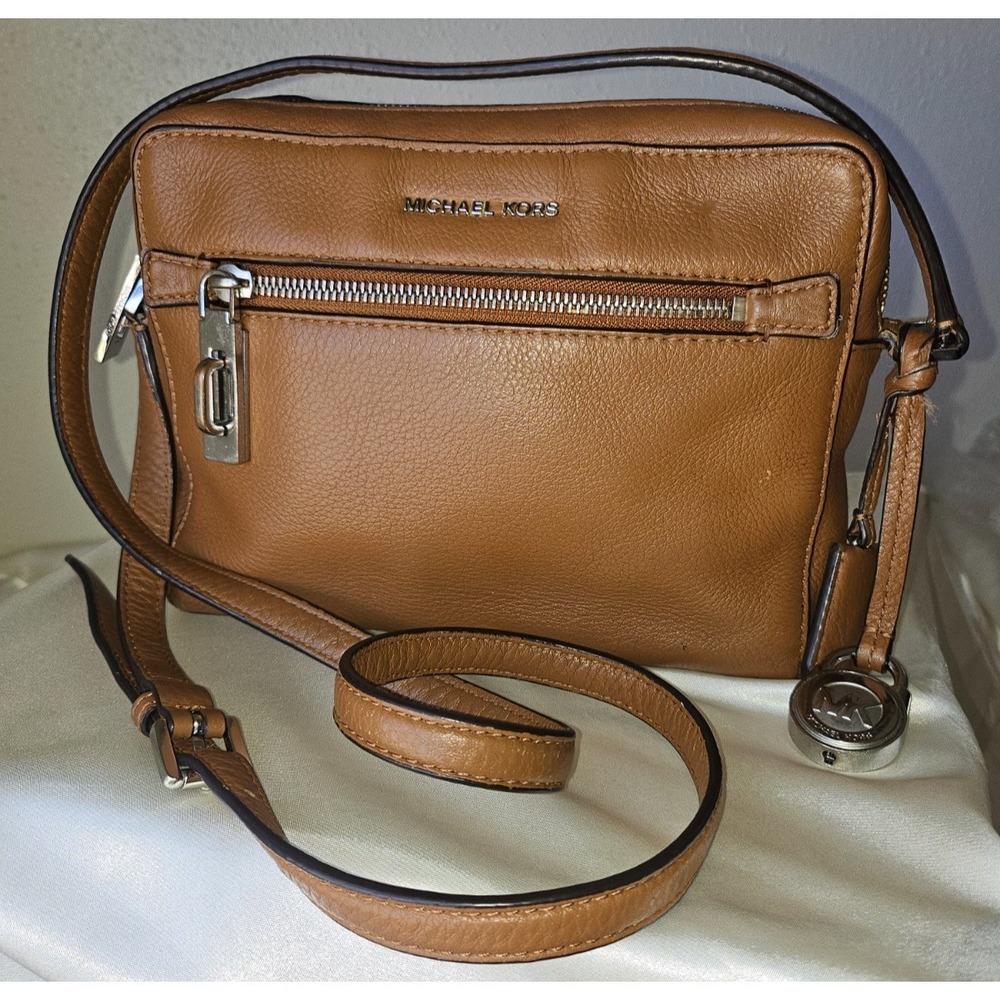 Michael Kors Zoey Medium Messenger Bag with Lock and Key Tag to Lock Purse/Brown